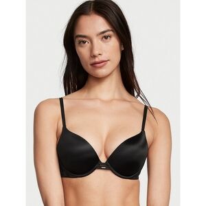 VICTORIA'S SECRET // black plunge push-up bra
